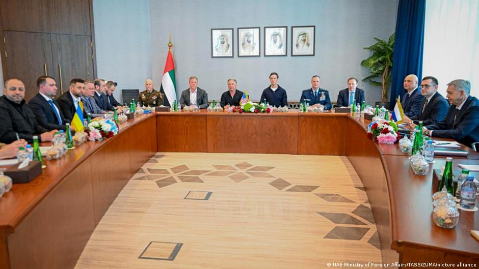 В Абу-Дабі завершився другий раунд тристоронніх перемовин