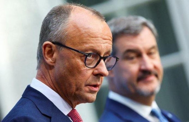 Канцлер Німеччини проти створення спільної армії ЄС для післявоєнної України