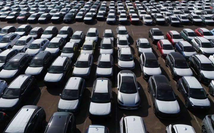 В Україні оновили вимоги до виробництва автомобілів, автобусів, мотициклів та причепів