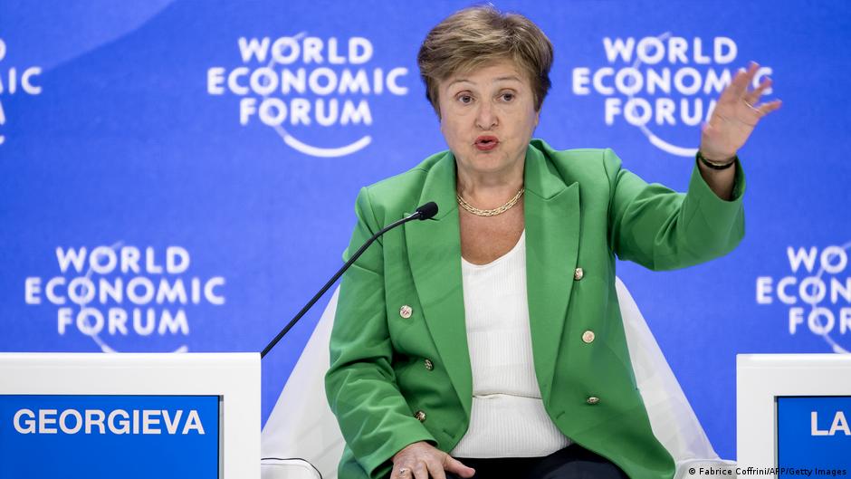 Війна в Ірані: МВФ очікує росту цін й уповільнення економіки