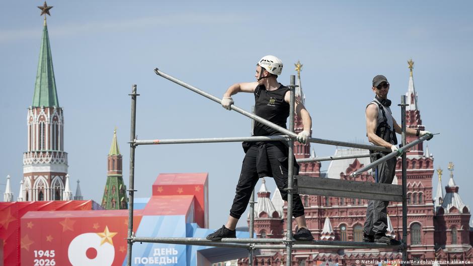 Указ Зеленського: Дозволяю 9 травня провести парад у Москві