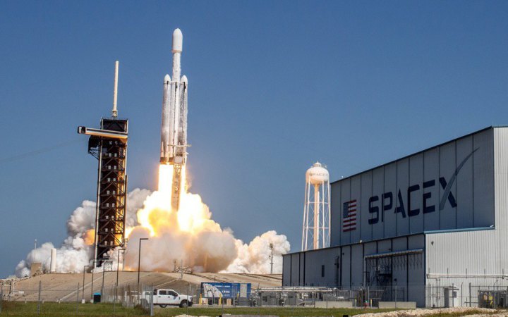 SpaceX розкрила ціну однієї акції перед виходом на біржу