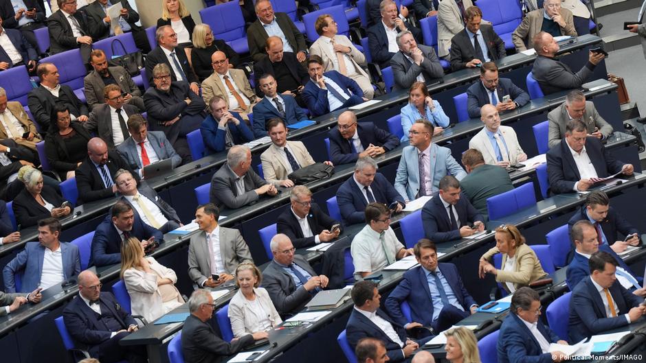 У Бундестазі критикують поїздку депутатів АдН на форум до РФ