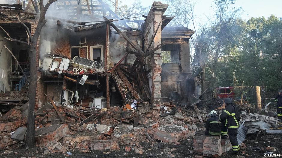 У Дніпрі завершили пошуково-рятувальну операцію: 16 загиблих