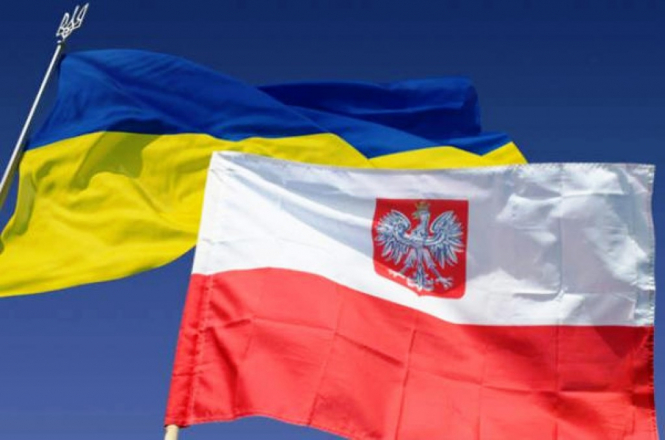 Лише ​1% українців вважають, що слід погодитися з Польщею в питаннях про УПА – опитування