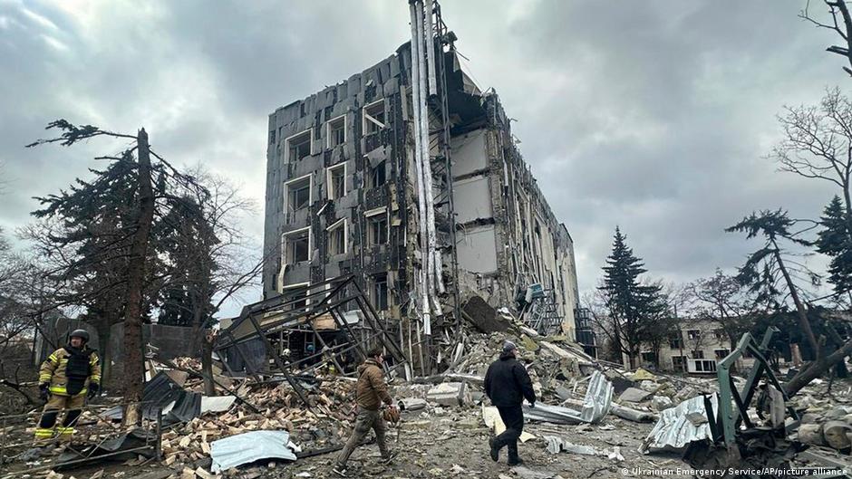 Армія РФ завдала комбінованого удару по Ізюму, є руйнування