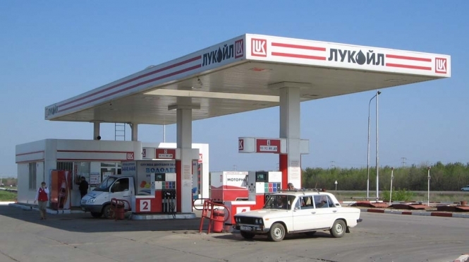 Паливна криза в росії: москву рятують поставками із Сибіру та білорусі