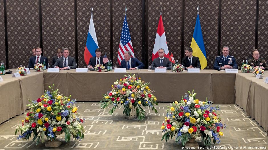 Москва та Київ очікують на відновлення переговорів у жовтні