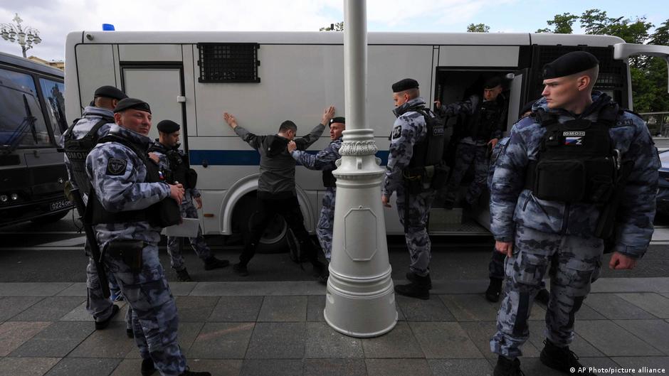 "Геть царя": у Москві на мітингу КПРФ десятки затриманих